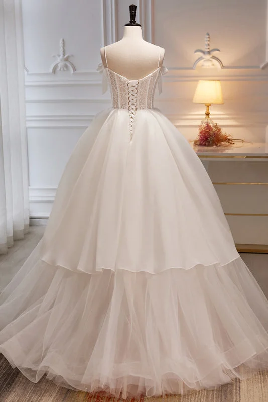 Special Discount Elegant Ivory Spaghetti Straps Ball Gown with Bowknot A Line Tulle Long Prom Dresses