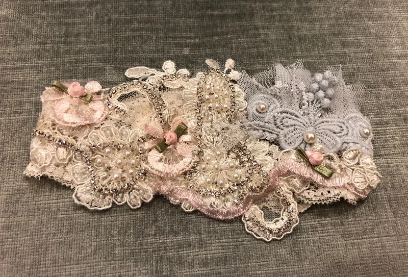 Stock Clearance v-neck dressLace Headband