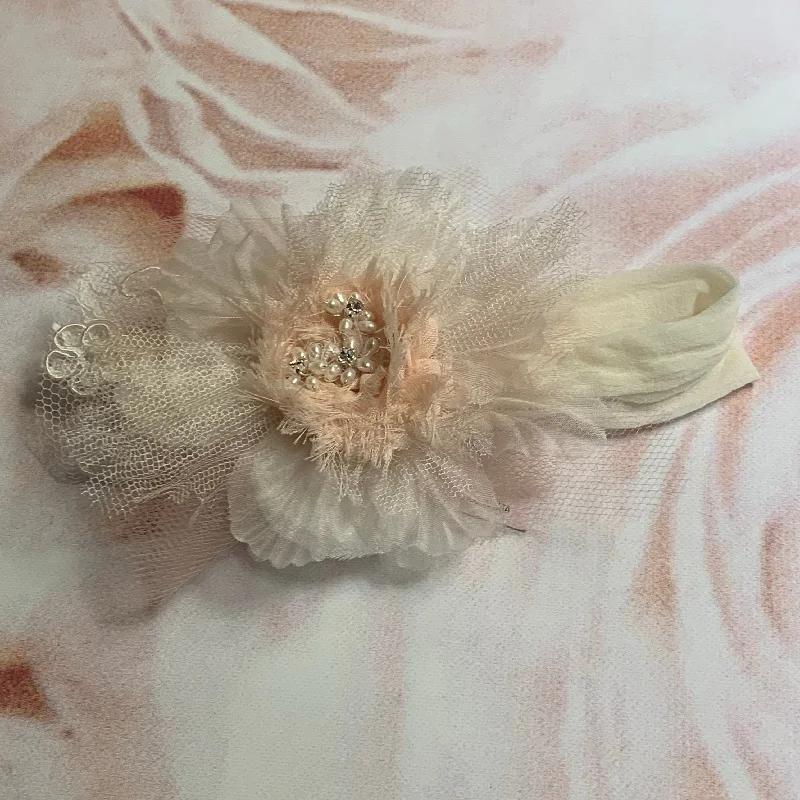 Price Smash wrap dressShabby Blush Headband