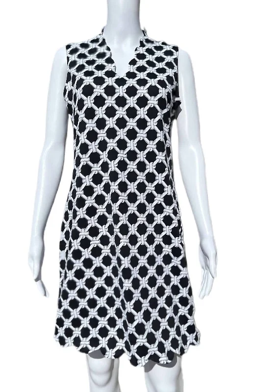 floral dressSleeveless Scallop Neckline Dress With Upf 50+ In Black & White Knots