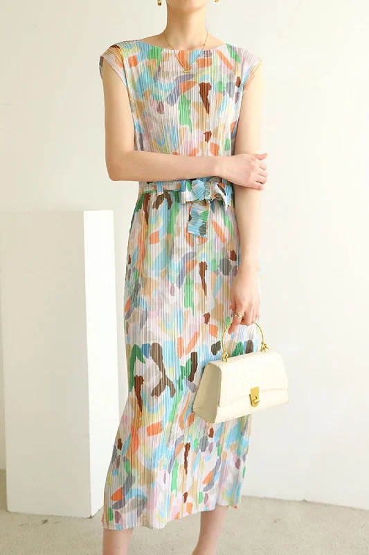 Super Deal winter dressFull Pleated Printed Back Slit Dress