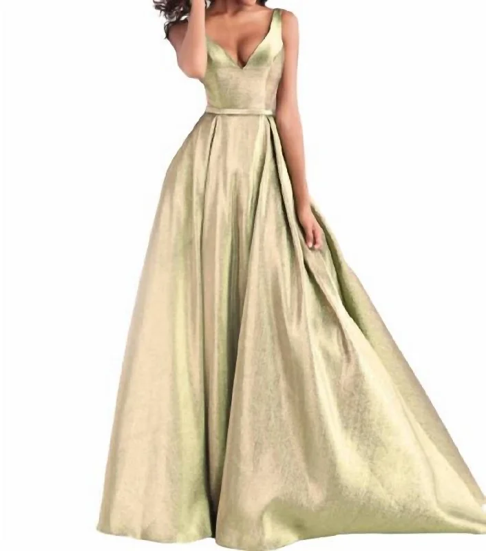 chic dressMetallic Ballgown In Green/gold