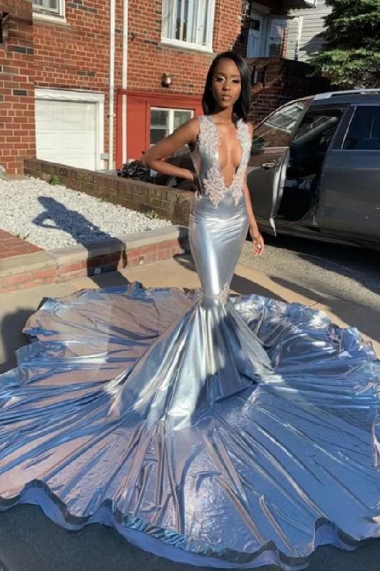 Don’t Miss Out Deep V-neck Sleeveless Appliques Court Train Mermaid Prom Dresses