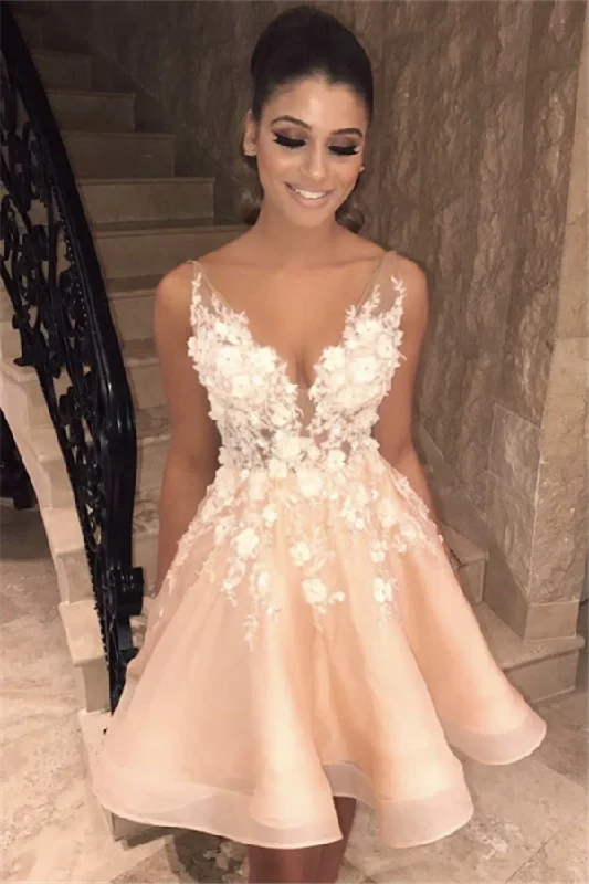 Fantastic Offers Chic Spaghetti Straps V-neck Homecoming Dress Chic Appliques Flowers Short Homecoming Dress