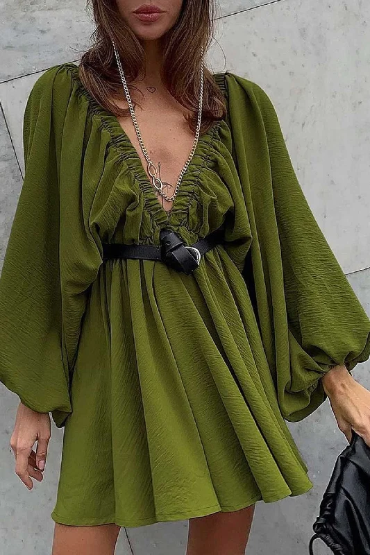 Limited Edition backless dressV Neck Puff Sleeve Ruched Dress