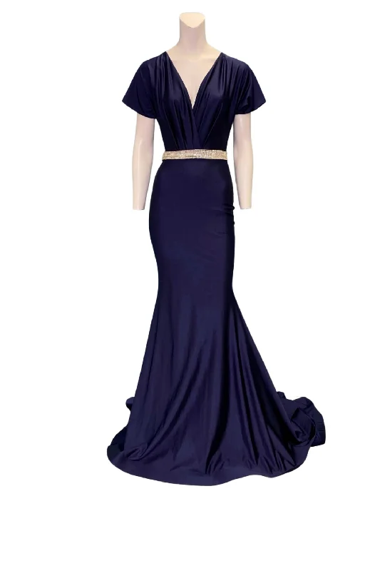 sleeveless dressEvening Gown In Navy