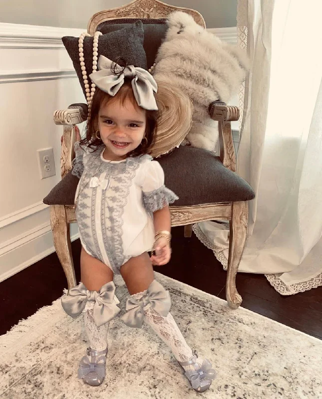 Hurry In shift dressLace Sock with Bow