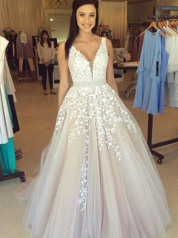 New Arrival Beautiful Appliques A-line Long Wedding Dress Brides Dress Evening Dress MK508