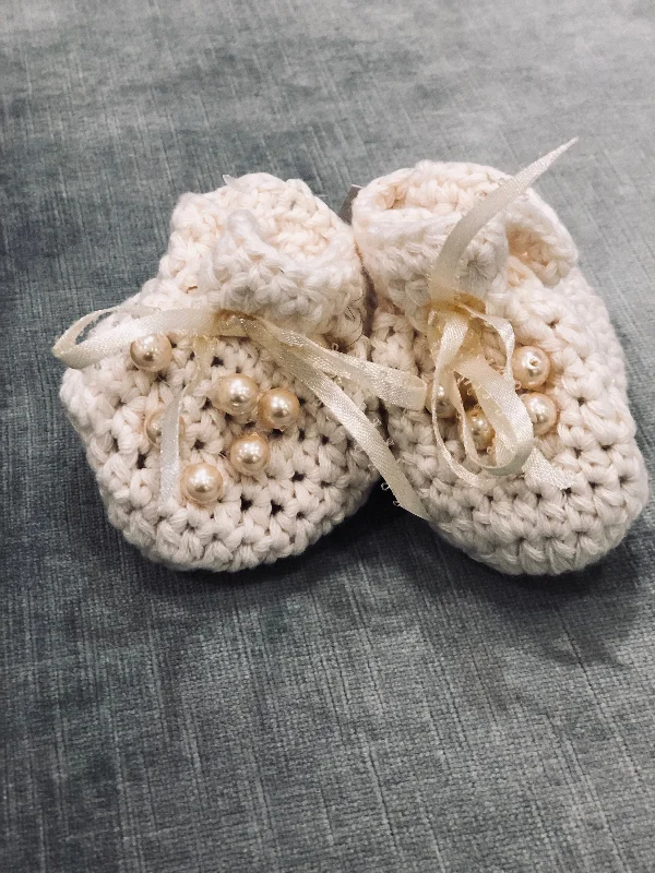 Instant Discount wrap-around dressIvory Pearl Crochet Booties