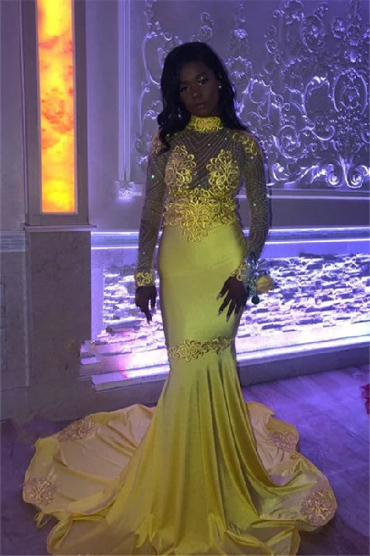 Markdowns Amazing High Neck Beads Appliques Prom Dresses Fit and Flare Sheer Tulle Elegant Evening Gowns