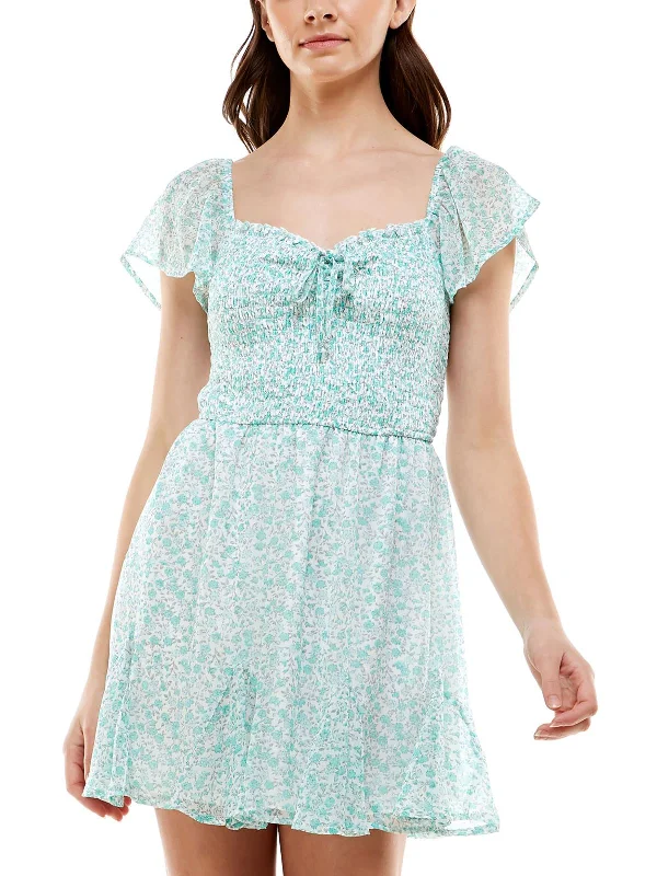 Daily Specials party-ready dressJuniors Womens Chiffon Smocked Babydoll Dress