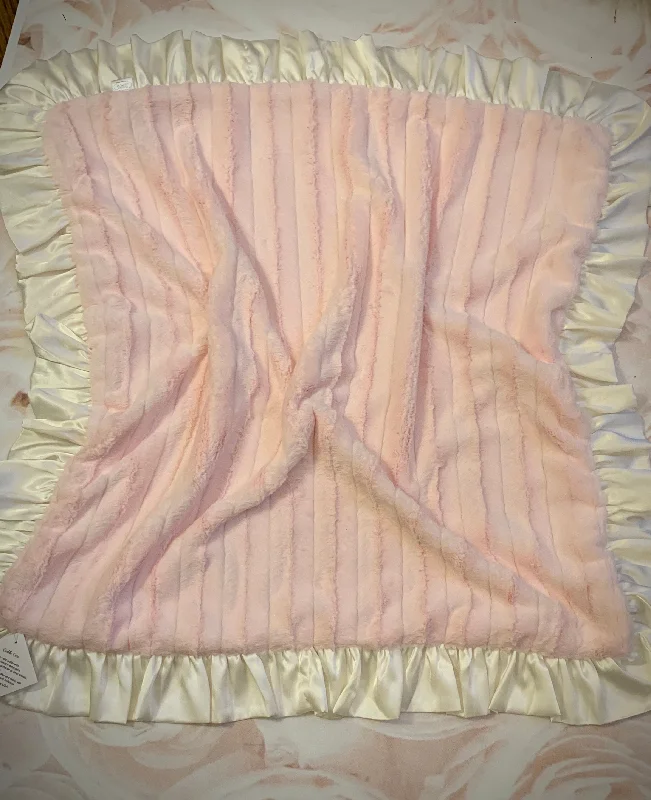 Closeout lace-up dressMinky Blanket in Chincilla Pink