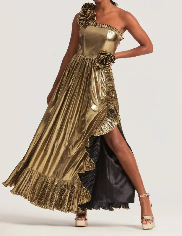 minimalistic dressFazal Gown In Gold