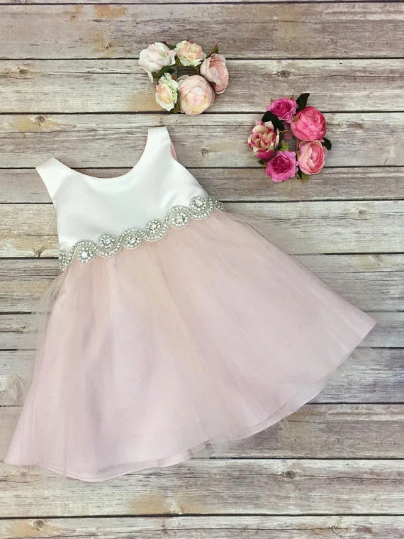 Deep Discounts Flower Girl Dresses Scoop Bowknot Knee-length Ivory Organza JKF023