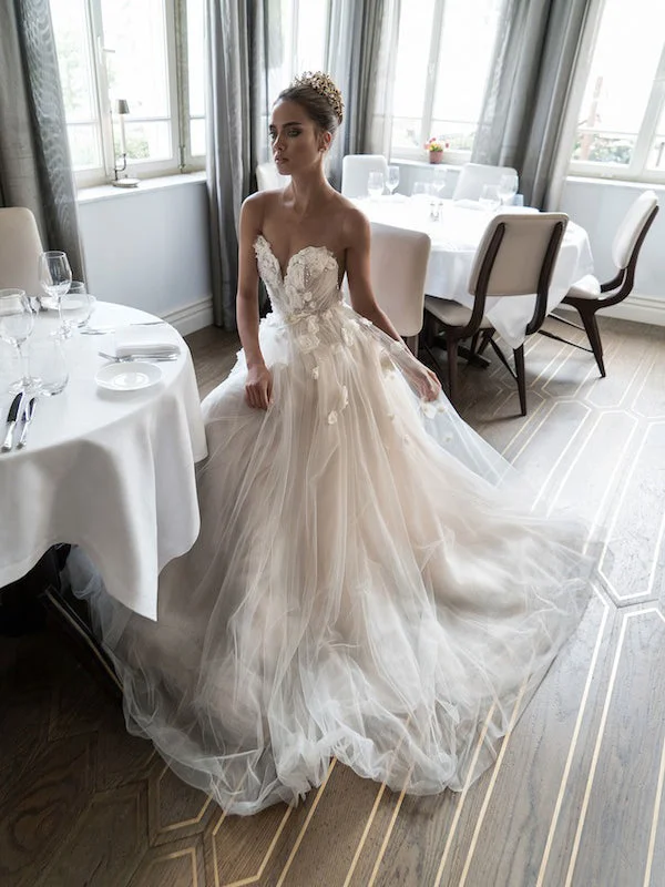 Savings Bonanza Beautiful Wedding Dresses A-line Scoop Hand-Made Flower Beading Sexy Bridal Gown JKW128 Savings Bonanza Beautiful Wedding Dresses A-line Scoop Hand-Made Flower Beading Sexy Bridal Gown JKW128