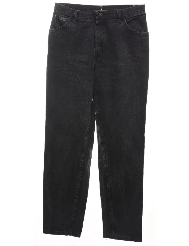 weather-resistant jacketTapered Black Classic Wrangler Jeans - W32 L30